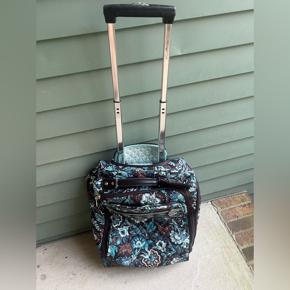 TURQUOISE W/BROWN ACCENTS! Pretty Vera Bradley Fabric Wheeled Carryon Suitcase - Picture 3 of 16
